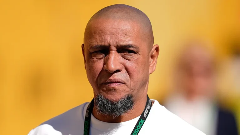 Roberto Carlos “Wax walba waan lumiyay”, sheeko cajiib ah oo uu soo bandhigay Carlos oo lala murugooday
