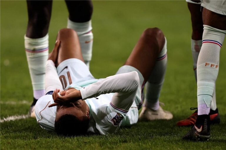 DEG DEG Mbappe oo dhaawac xoogan soo gaaray waa sidee xaaladiisa ?