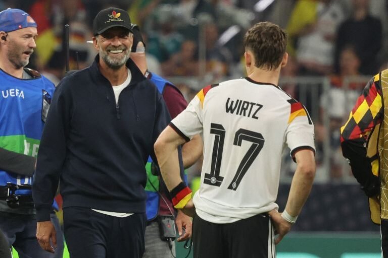 “Ha ku dayan Klopp” – xiddig hore oo Liverpool ah oo talo u jeediyay Iraola