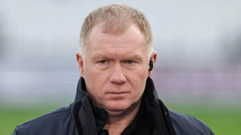 Halyeeyga Manchester United Paul Scholes oo qirtay inuu sabab u ahaa qalbi jebinta mid kamid ah da’yaradii kooxda