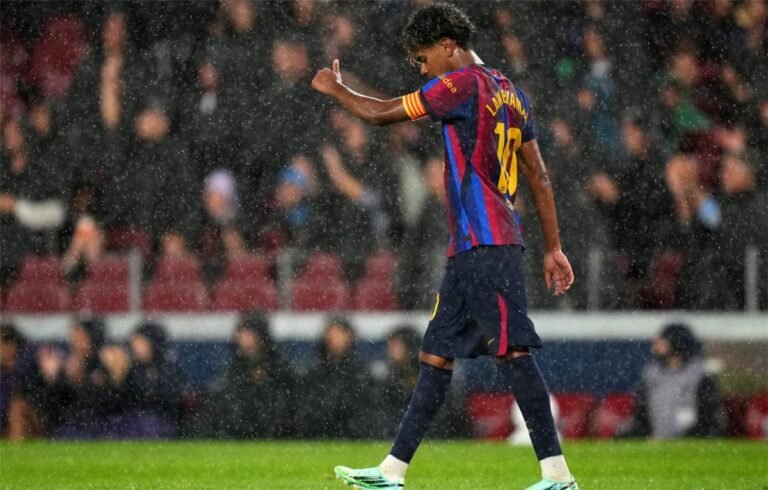 Lamine Yamal oo ku dhowaanaya inuu noqdo ciyaaryahanka ugu mushaharka badan Barcelona